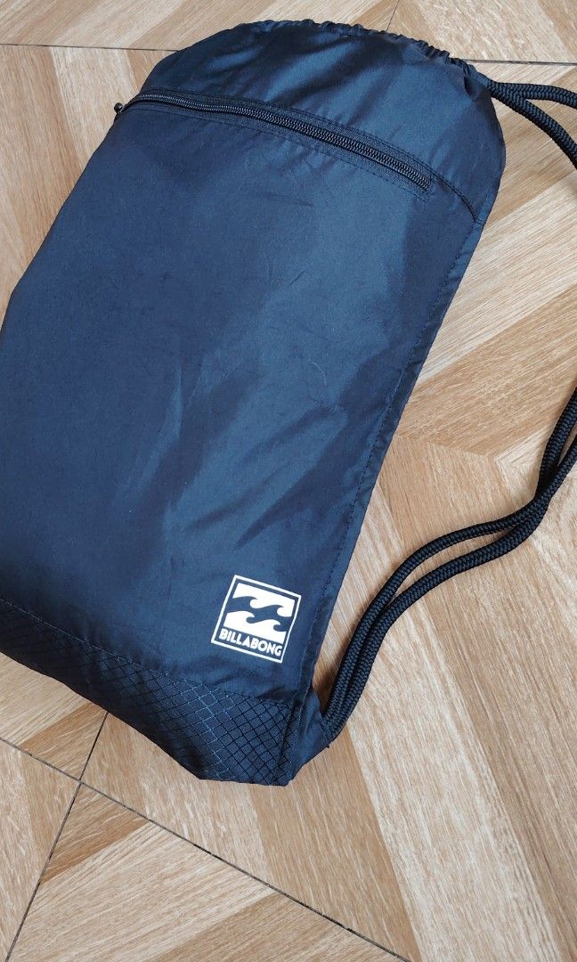 Billabong Bag (Category: Backpacks) located in Marikina City. Submitted by kingdrel (Listing ID 1432015409, Image 3). Description: Billabong Drawstring Bag W 15.5 L 19.5 VERYGOOD CONDITION NO ISSUE COLORATE 9.5-10.