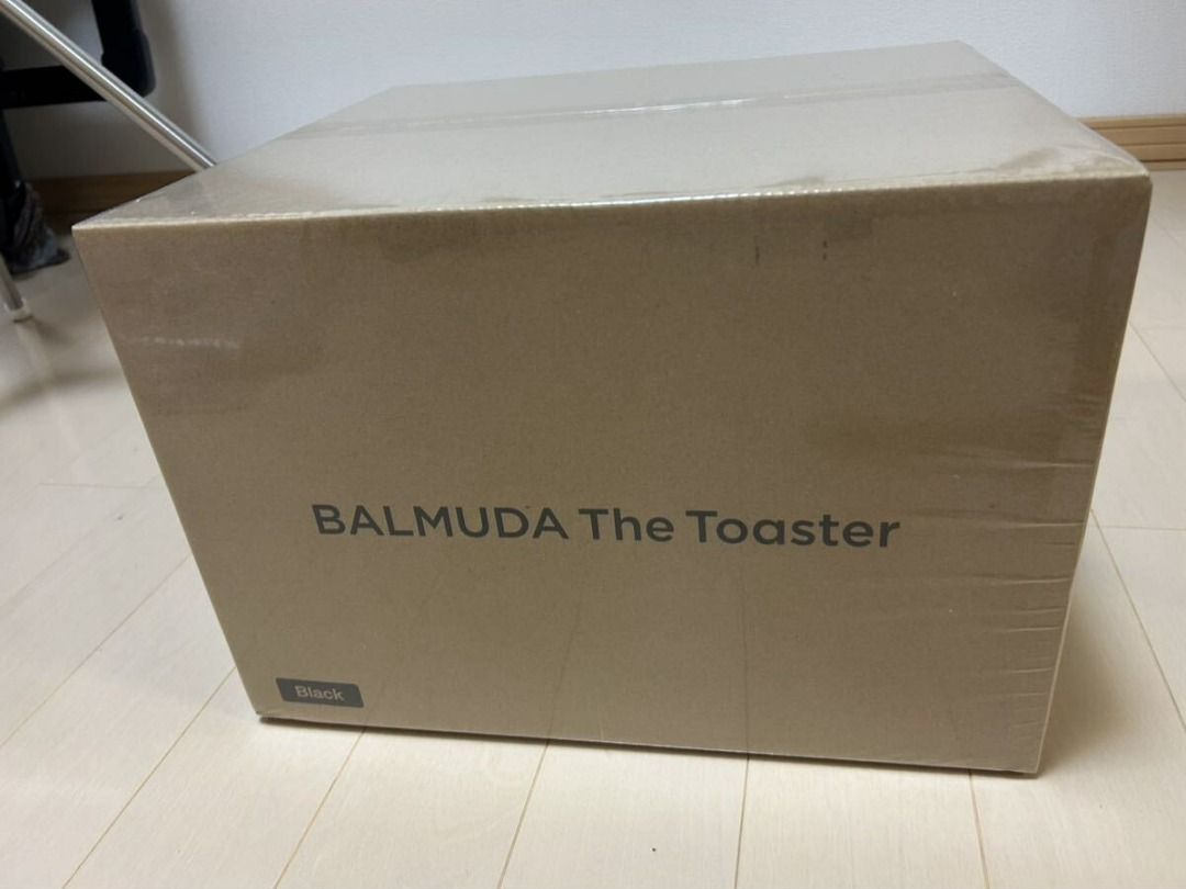 BALMUDA The Toaster (Black) K11A-BK - Balmuda Toaster (Category: Ovens & Toasters) located in Singapore. Submitted by letao.sg (Listing ID 1432016235, Image 2). Description: 【Product Description】 BALMUDA The Toaster (Black) K11A-BK Brand: BALMUDA BALMUDA The Toaster Release Date: 2023/10 Toaster Type: Steam Toaster Width (mm): 357mm Depth (mm): 321mm Height (mm): 209mm Color: Black Power Consumption (W): 1300W Cord Length (m): 1m Country of Origi