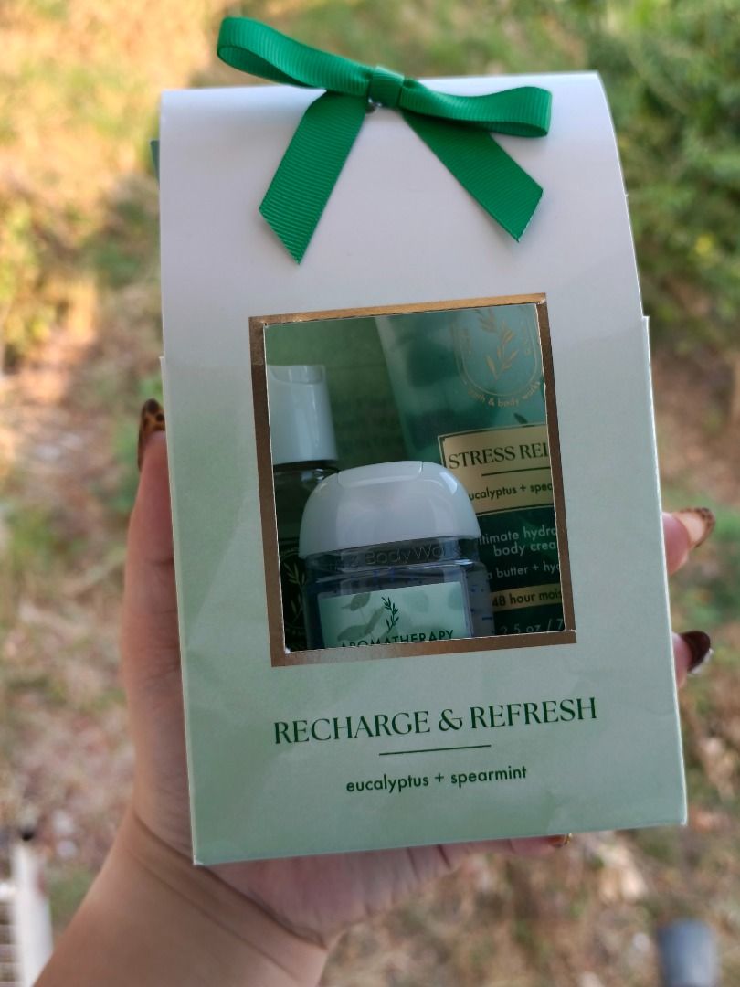 Bath & Body Works Eucalyptus Spearmint Mini Gift Set (Category: Body Care) located in Rizal. Submitted by pinklemonade_ (Listing ID 1430859024, Image 2). Description: 100% original Money back guarantee if proven fake Most of the products I'm selling I bought from US. If interested please place an order on our websites https://greatdealsgoodies20.page365.net/ .