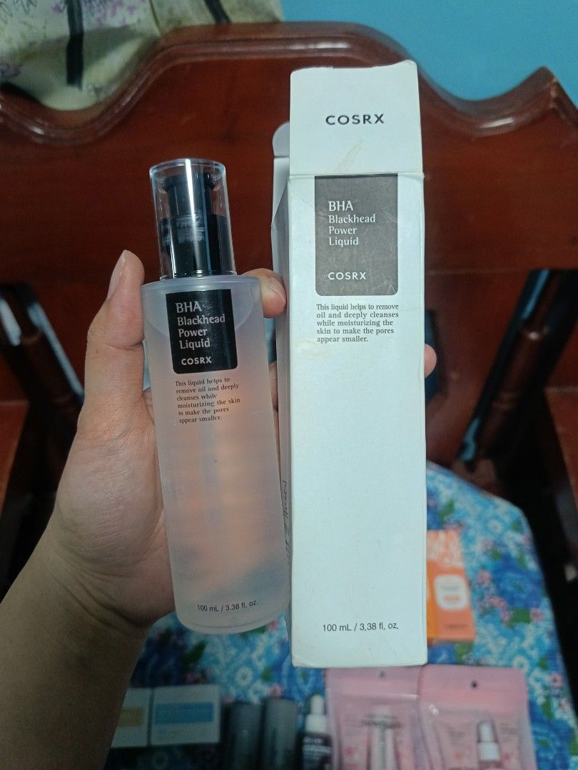 COSRX BHA Blackhead Power Liquid 100ml (Category: Face Care) located in Los Banos. Submitted by donnaalbay47990 (Listing ID 1432014661, Image 1). Description: - Removes blackheads and controls oil. - Contains 67.8% Willow Bark Water and 4% Betaine Salicylate. - Penetrates pores to exfoliate blackheads. - Helps maintain moisture levels. - Apply with a cotton pad to problem areas..