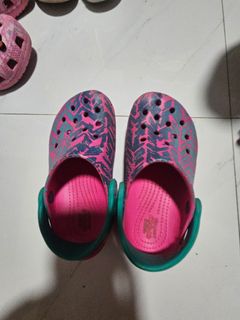(Category: ) located in . Submitted by cloverclothes (Listing ID 1432188905, Image 1). Description: .