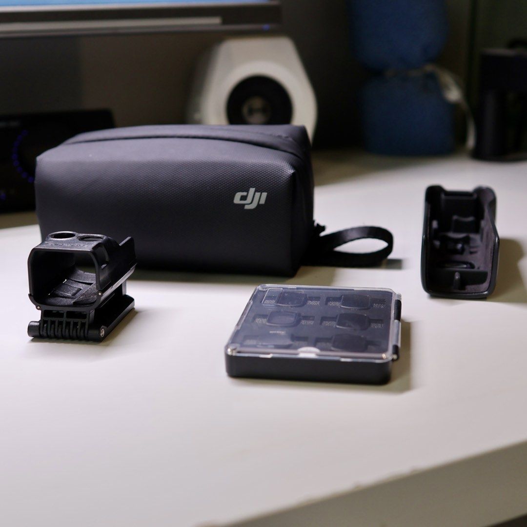 DJI Osmo Pocket 3 Creator Combo (Category: Cameras) located in Manila. Submitted by frostieavalanche (Listing ID 1432181811, Image 3). Description: Used DJI Osmo Pocket 3 Creator Combo For Sale Inclusions: Osmo Pocket 3 Mic 2 Trasmitter Handle Battery Handle Mini Tripod Black Mist Filter Wide-Angle Lens USB Type-C Cable Carrying Case FREEBIES: Neewer 6-Pack Magnetic ND CPL UV Filters Set Magnetic Case NOT INCLUDED: SD Card *please expect light im