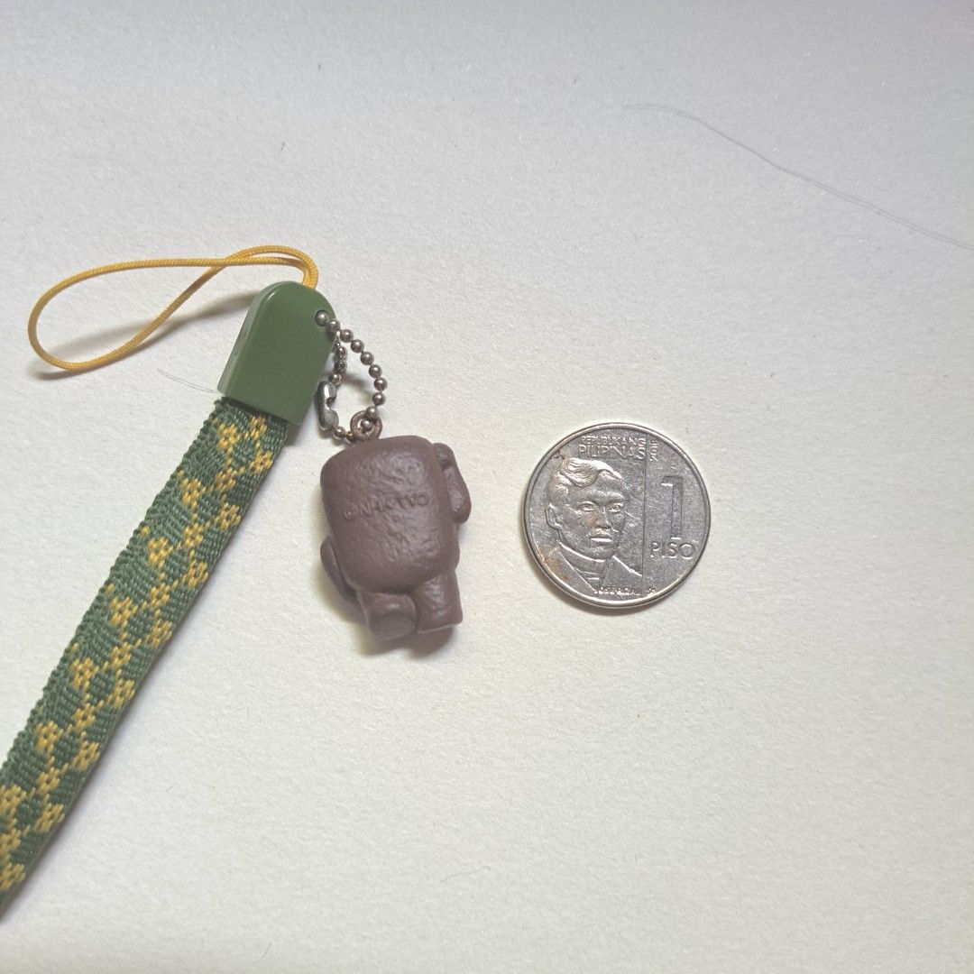 Domo-kun Keychain anik anik (Category: Character Goods) located in M'Lang. Submitted by ardinelle.finds (Listing ID 1432088946, Image 2). Description: The metal attached to domo has little rust ;; but everything else is in good condition. Feel free to check my listings ~♪ I am willing to give discounts when you buy multiple items 🌱 Location: North Cotabato, Mindanao Couriers accepted: Flash Express, LBC, J&T please don't hesitate to message me f