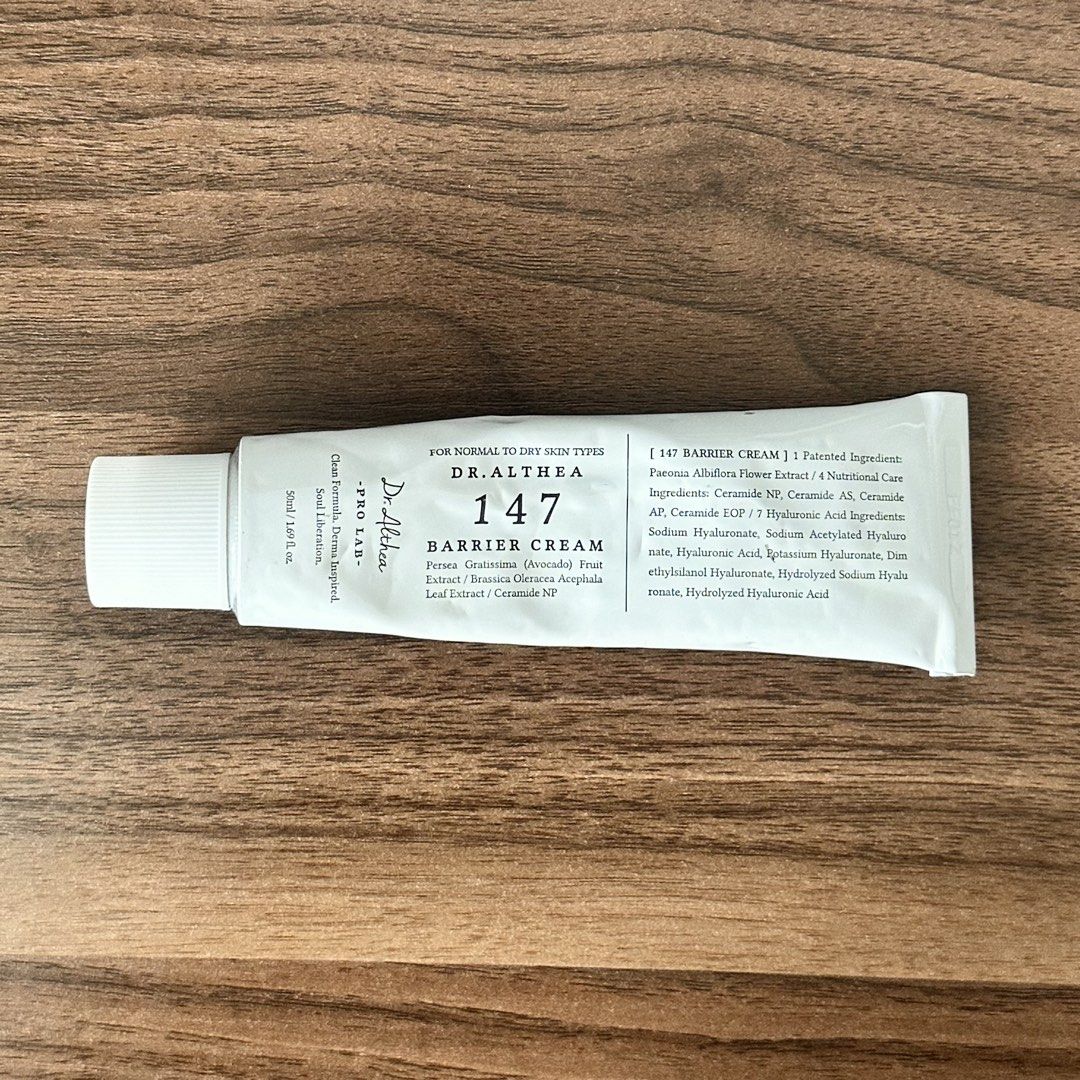 Dr. Althea 147 Barrier Cream 50ml (Category: Face Care) located in Cebu City. Submitted by andkayley (Listing ID 1432081517, Image 3). Description: Dr. Althea 147 Barrier Cream (Lightly Used – 85% Full) Nourishing K-beauty moisturizer designed to support and strengthen the skin barrier. Product: Dr. Althea 147 Barrier Cream Condition: Lightly used – approx. 85% full Original Price: ₱1,096 Selling Price: ₱700 Rich yet lightweight texture, suitable