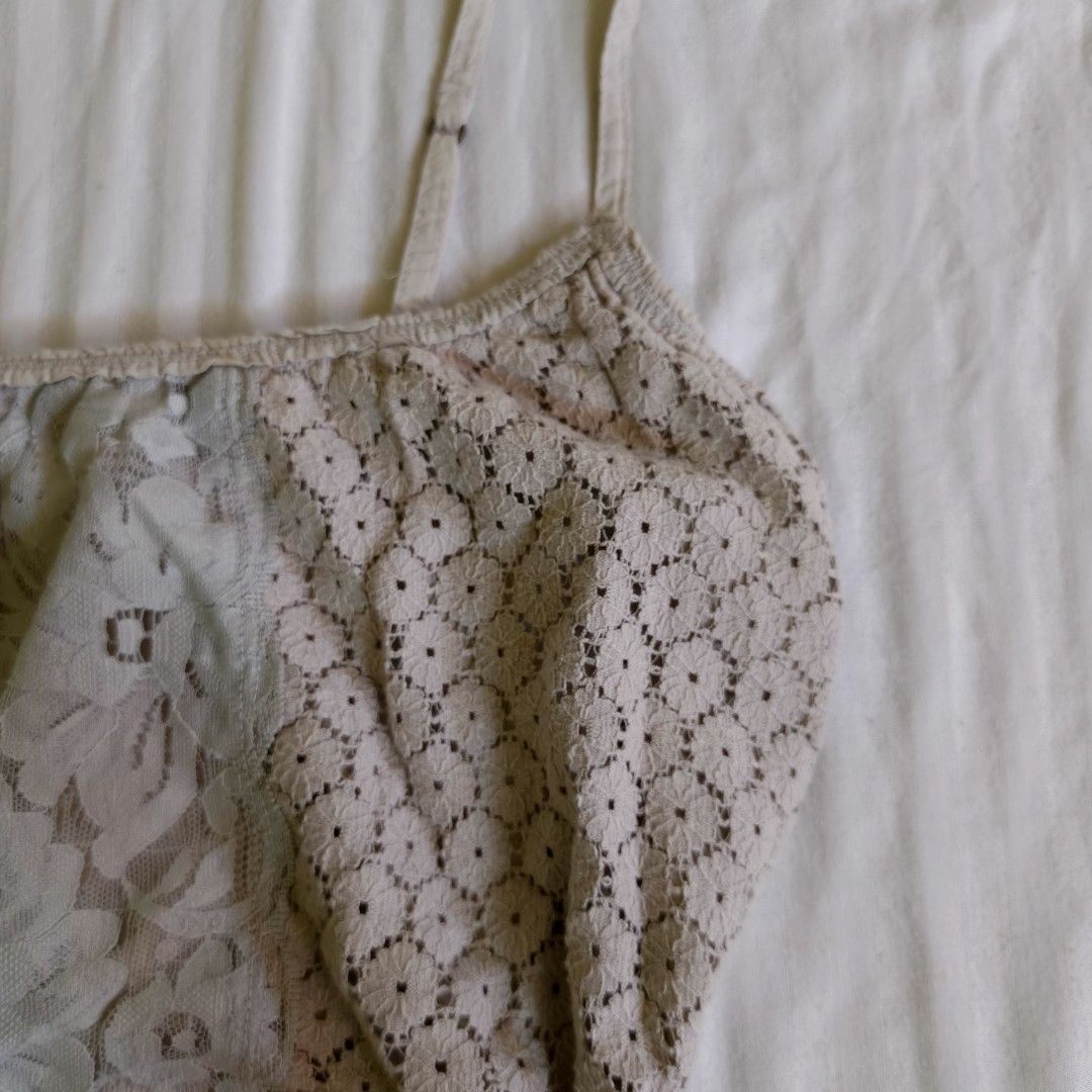 Floral Lace Camisole (Category: Sleeveless) located in Mangaldan. Submitted by cottrillarchive (Listing ID 1432046543, Image 2). Description: Flaws: none —10/10 pm me for dimes.