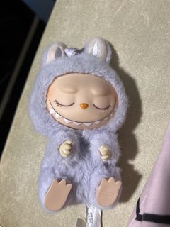 (Category: ) located in . Submitted by hiplshelpmeclearrr (Listing ID 1432117078, Image 1). Description: .
