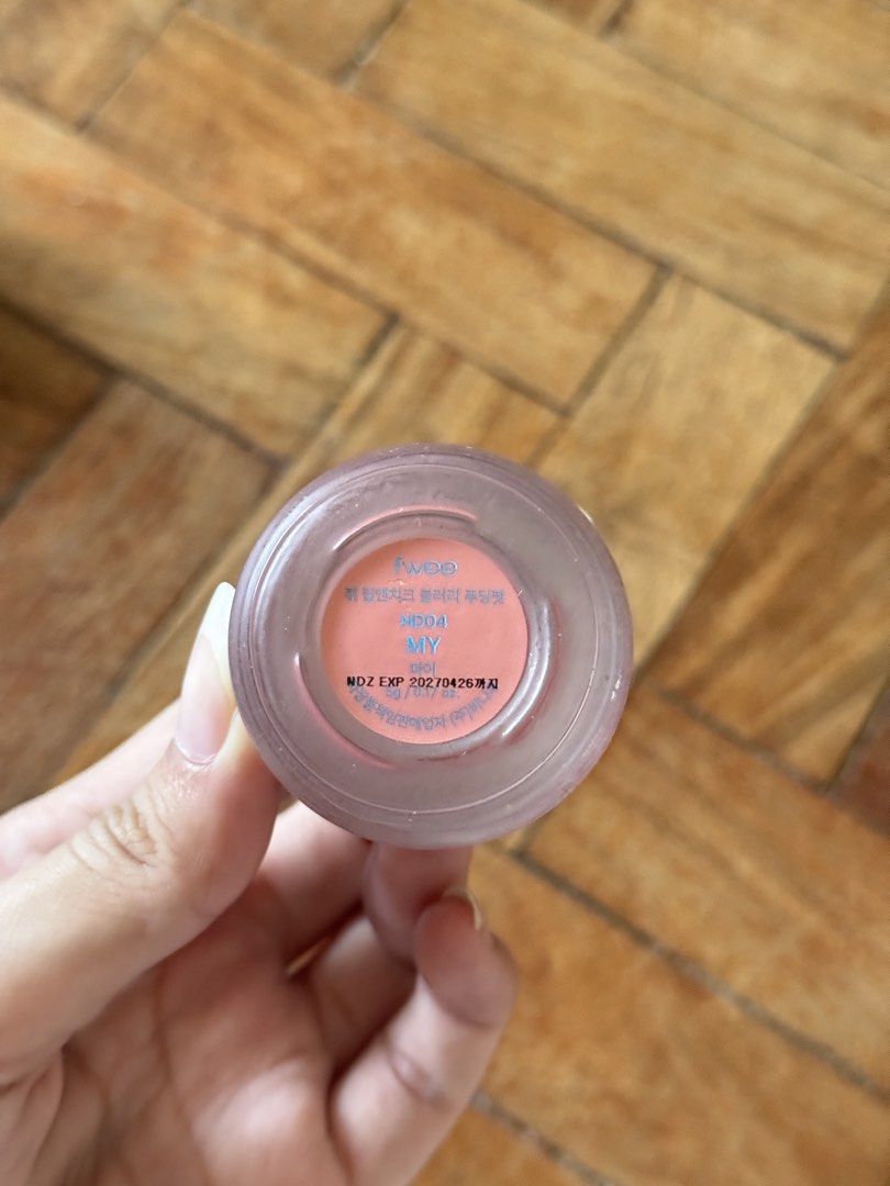 [Free SF] Full Face Makeup Bundle Set (Category: Makeup) located in Quezon City. Submitted by atelier.se (Listing ID 1432093218, Image 3). Description: For Sale - fwee pot blush in MY - sola foundation primer skin tint in Sand Beige - sola foundation primer skin tint in Natural Beige - missha BB Cream in 27 Honey - sheglam liquid blush in Birthday Suit - chuchu beauty blush duo in Miss Dolly - pinkflash champagne highlighter - chuchu beauty brow 