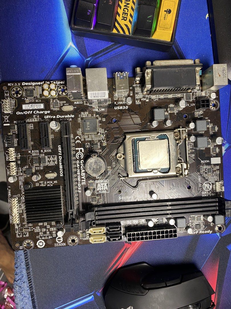 Gigabyte Motherboard + I7 4470 (Category: Computer Parts) located in Manila. Submitted by quickcat_f389aa (Listing ID 1432021517, Image 1). Description: GIGABYTE GA-H81M-DS2 + INTEL I7-4470 Issue Bend Mobo Pins.