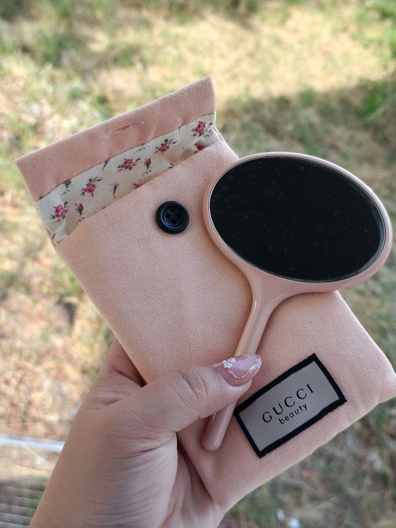 Gucci Beauty GWP Mirror (Category: Makeup) located in Rizal. Submitted by pinklemonade_ (Listing ID 1422059173, Image 2). Description: 100% original Money back guarantee if proven fake Most of the products I'm selling I bought from US. If interested please place an order on our websites https://greatdealsgoodies20.page365.net .