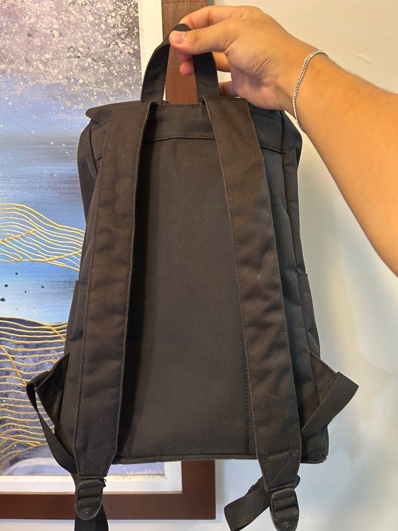 Herschel Retreat Backpack 17L Black (Category: Backpacks) located in Quezon City. Submitted by adcasr (Listing ID 1432123352, Image 2). Description: Well used Herschel Retreat Backpack 17L Leather straps stripping off but still functional Ink stains inside the bag Decent bag that still can be used No issues on functionality message mo for questions.