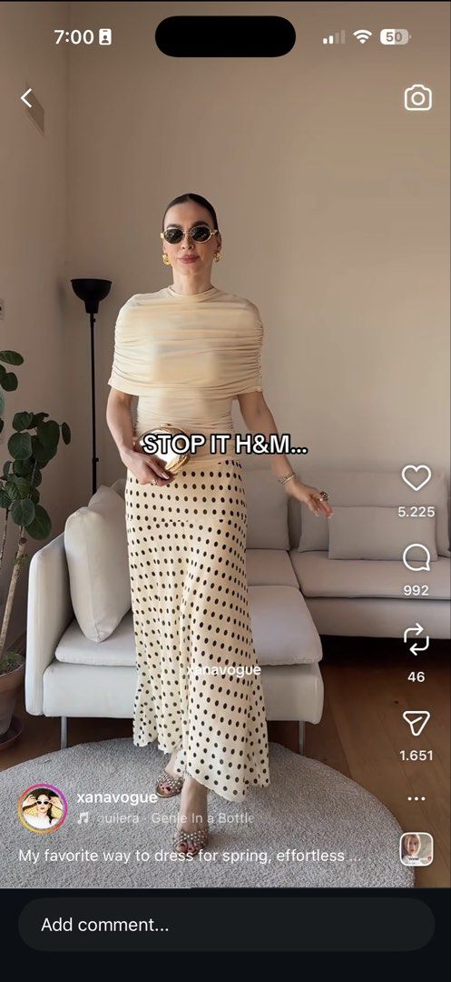 H&M Polka Dot Midi Skirt (Category: Skirts) located in Manila. Submitted by kristelscloset316 (Listing ID 1431999807, Image 2). Description: - H&M midi skirt - Classic polka dot design - Flattering A-line cut - Comfortable fit - Great for casual and semi-formal outfits - Easy to style with different tops and shoes I initially bought this as I saw it recommended by an influencer (as posted) but it didn’t quite fit with my skin tone when received. 
