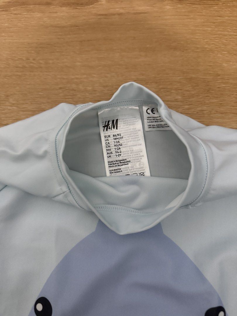 H&M Shark Swimsuit Set - 1.5Y-2Y (Category: Babies & Kids Fashion) located in Quezon City. Submitted by myrishbcantada (Listing ID 1432070741, Image 3). Description: Decluttering Used once.