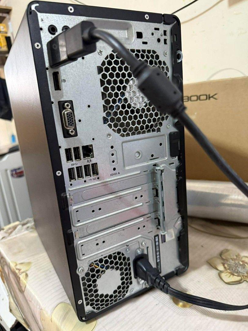 HP prodesk 600 G4 Micro Tower (Category: Desktops) located in Manila. Submitted by happyearth.953a15 (Listing ID 1432187170, Image 2). Description: HP prodesk 600 G4 Micro Tower I5 8th gen Intel UHD Graphics 630 8gb ram ddr4 256gb ssd 500gb HDD Windows 11 pro OS Unit with power cord 💸💸 8,500 Location: San Andres bukid manila Pick up or deliver cod.