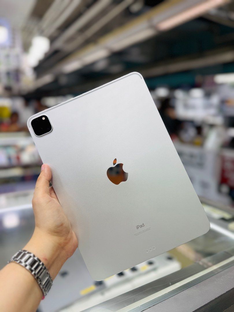 Ipad Pro M1 chip 11' inch wifi only 128GB no issues (Category: iPad) located in San Juan City. Submitted by najihahtelecomshop2018 (Listing ID 1432067150, Image 3). Description: Legit Store | Original unit FOR SALE | TRADE / SWAP ▫️INSTALLMENT thru: 🔸Credit Card (straight / installment) 🔸Ggives / Gcredit + 6% interest 🔸Spay Later + 6% interest (RFS: Buy and Sell any kinds of Gadgets) Description: Ipad Pro M1 chip 11' inch 128GB ( other GB are 