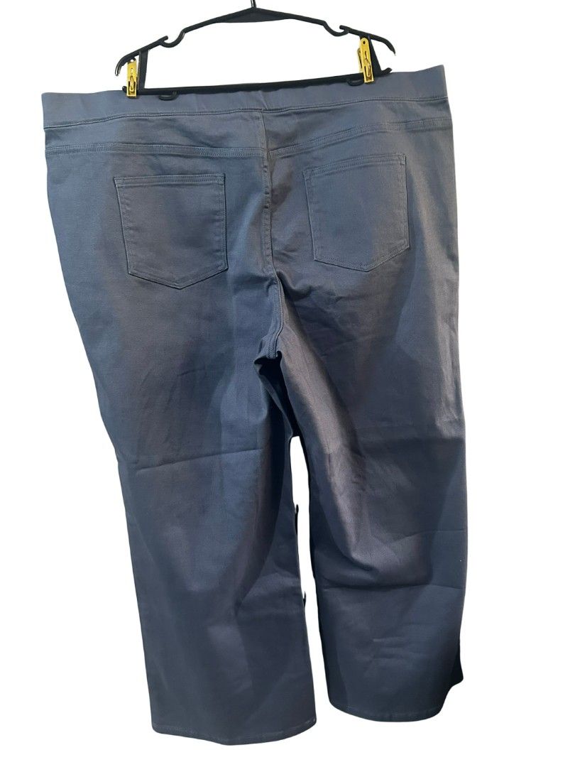 Isaac Mizrahi Live! Blue Pants 24WP (Category: Other Bottoms) located in Cavite. Submitted by jp477 (Listing ID 1432035699, Image 3). Description: - Brand: Isaac Mizrahi Live! - Color: Blue - Size: US 24W, UK 28P, DE 27 - Waistline 46- 52inches - Length-40 inches - Condition: New - Includes: Spare button.