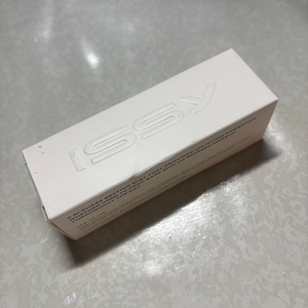 Issy & Co. Bi-Phase Setting Mist MINI (Category: Makeup) located in Manila. Submitted by lvrshr (Listing ID 1432045883, Image 2). Description: Hydrating and refreshing setting spray. 40ml. Expires 04/2028. orig price is 359 rfs: i prefer using the d'Alba mist.