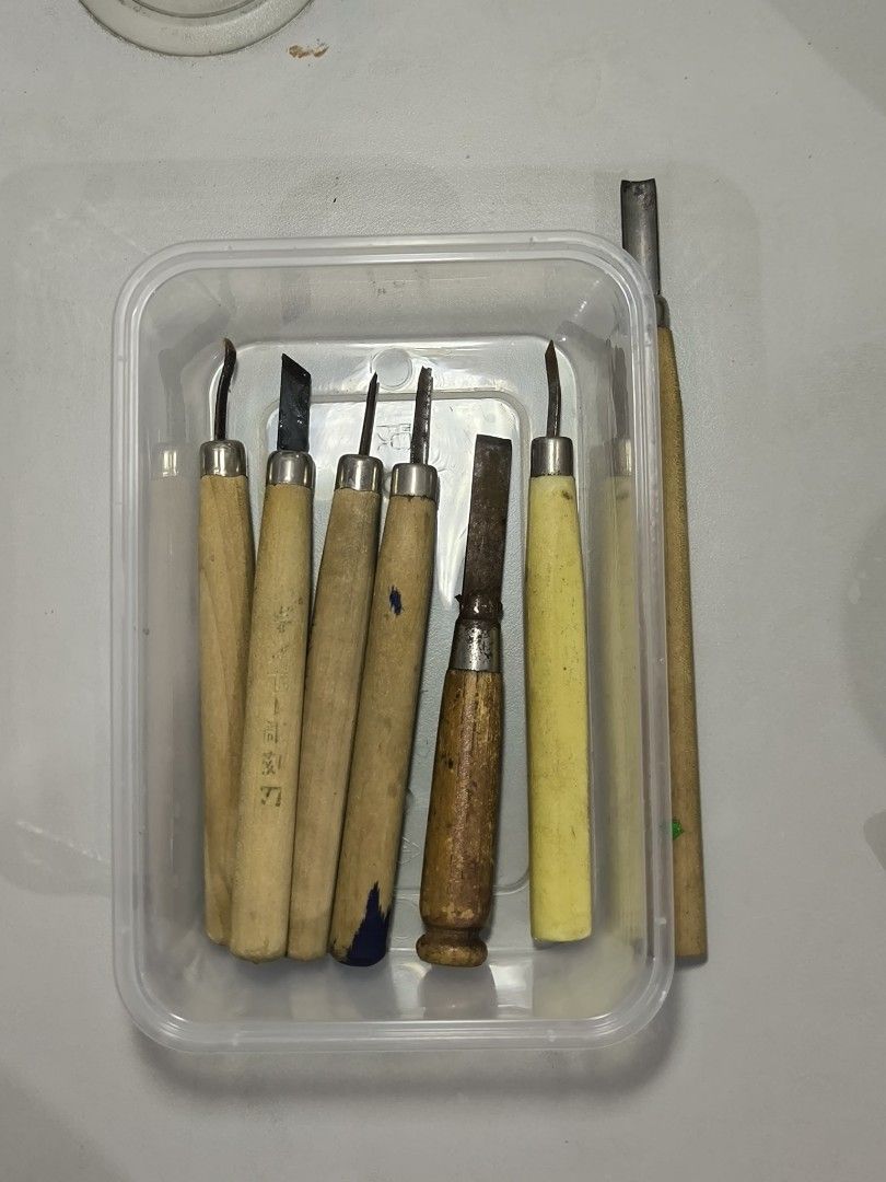 Japanese Carving tools set (Category: Craft Supplies & Tools) located in Angeles City. Submitted by yellowbrickstore (Listing ID 1432139573, Image 1). Description: - Japanese carving tool set. - Features wooden handles. - Blades are sharp and ready for use. - Suitable for wood carving and detailed crafts. shipping via jnt express Saturday sked only gcash Gotyme payment only pick up AC lnw Pampanga .