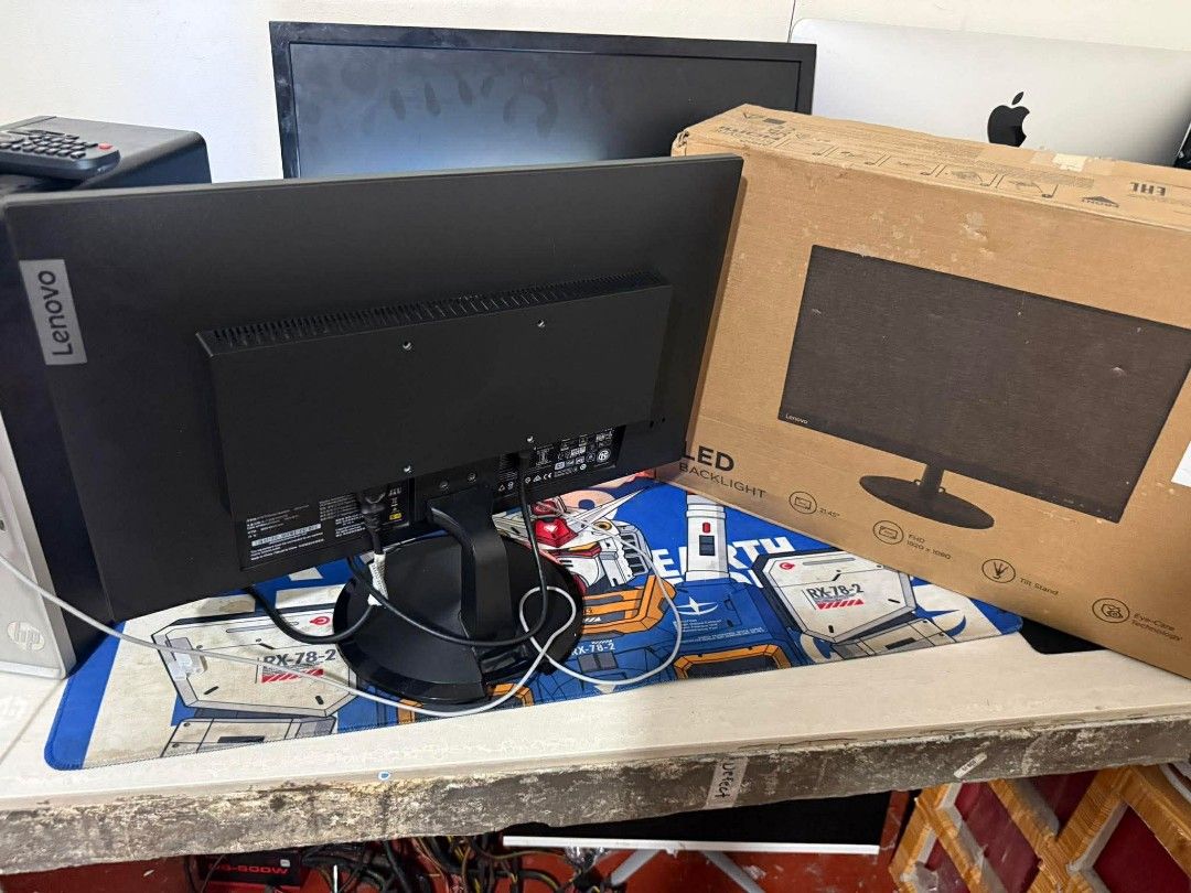 Lenovo 22 inches frameless (Category: Monitor Screens) located in Manila. Submitted by happyearth.953a15 (Listing ID 1432185733, Image 2). Description: Lenovo 22 inches frameless HDMI and VGA ports 1920 x 1080 resolution 75HZ With original box and power Free HDMI 💸💸 3,000 Location: San Andres bukid manila Pick up or deliver.