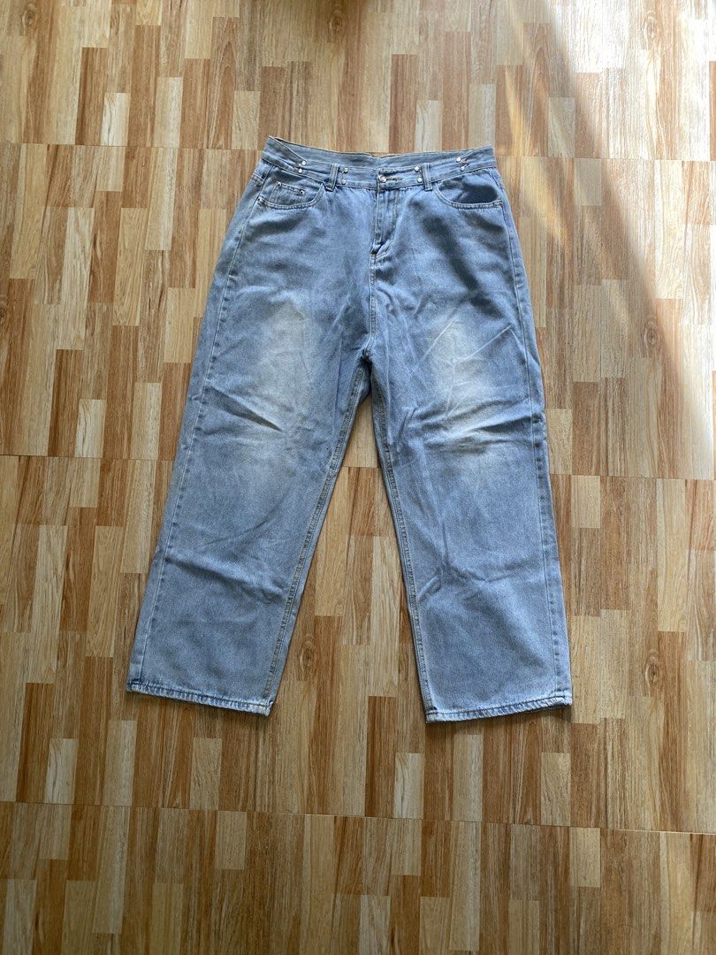 Light Blue Wide Leg Jeans (Category: Jeans) located in Caloocan City. Submitted by beanbean17 (Listing ID 1432083566, Image 1). Description: .
