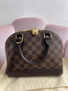 (Category: ) located in . Submitted by gazellection.shop (Listing ID 1432130406, Image 1). Description: .