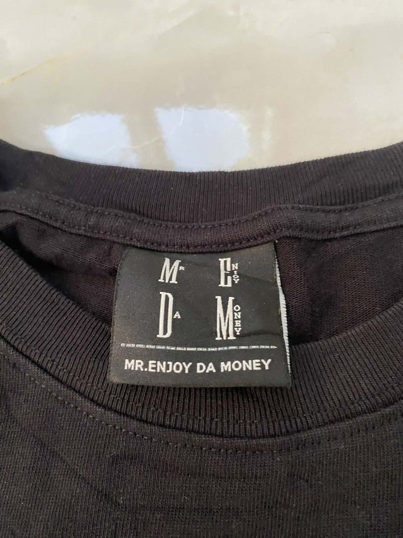 MEDM Minimalist Embroidered Logo ❗ (Category: Tshirts & Polo Shirts ) located in Trinidad. Submitted by thrifter1997 (Listing ID 1432045919, Image 3). Description: Dimes: 25Wx28L Colorate:10/10✅ Condition:10/10✅ Issue: None Color may vary due to lightings 📸❗.