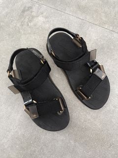 (Category: ) located in . Submitted by chaspreloved (Listing ID 1432092272, Image 1). Description: .