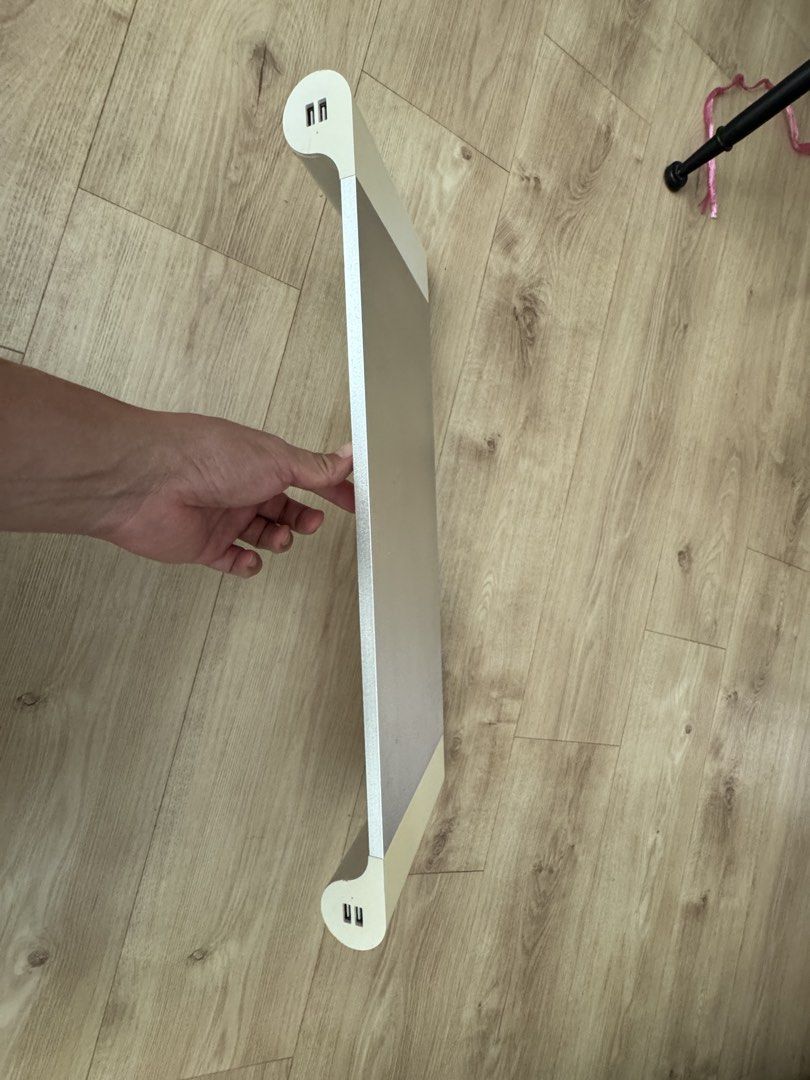 Monitor riser (Category: Other Accessories) located in Singapore. Submitted by blackwire (Listing ID 1432013845, Image 1). Description: Working well Some yellowing on the white surface Priority given to those buying other stuff .
