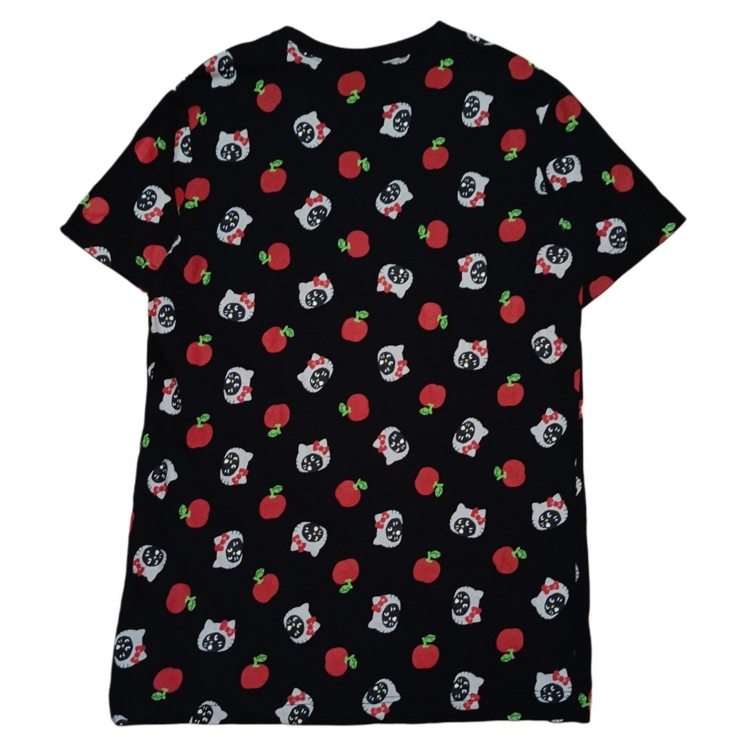 Hello Kitty x Ne-net Cat All Over Print Tee (Category: Tshirts & Polo Shirts ) located in Iloilo. Submitted by old_times (Listing ID 1432156886, Image 2). Description: Ne-net Cat x Hello Kitty AOP Tee (Cut tags) Measurements (inches): Length: 28.1 Chest Width: 18.7 Width: 18.5 Arm Opening: 6.2 Hole Opening: 19.1 Missing: Neckline Tag Washtags (cutout) Good Condition No cracked prints ₱350 (+ Shipping fee) loc: iloilo courier: J&T Shipping.