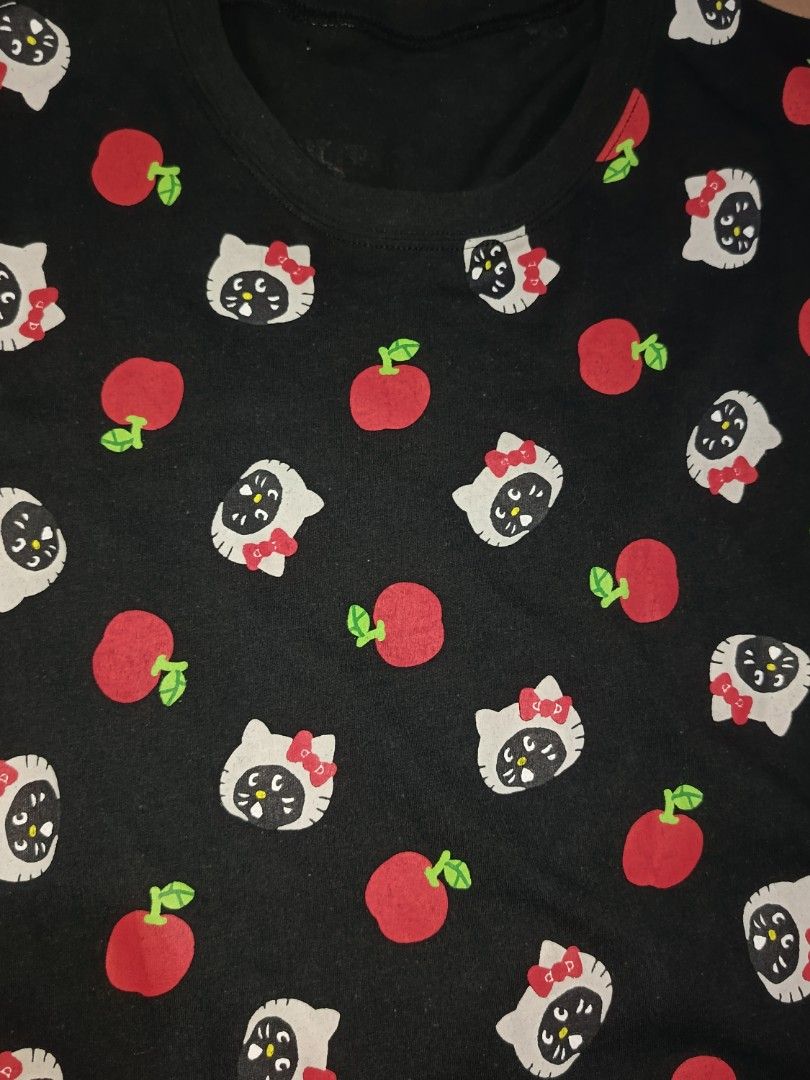 Hello Kitty x Ne-net Cat All Over Print Tee (Category: Tshirts & Polo Shirts ) located in Iloilo. Submitted by old_times (Listing ID 1432156886, Image 3). Description: Ne-net Cat x Hello Kitty AOP Tee (Cut tags) Measurements (inches): Length: 28.1 Chest Width: 18.7 Width: 18.5 Arm Opening: 6.2 Hole Opening: 19.1 Missing: Neckline Tag Washtags (cutout) Good Condition No cracked prints ₱350 (+ Shipping fee) loc: iloilo courier: J&T Shipping.