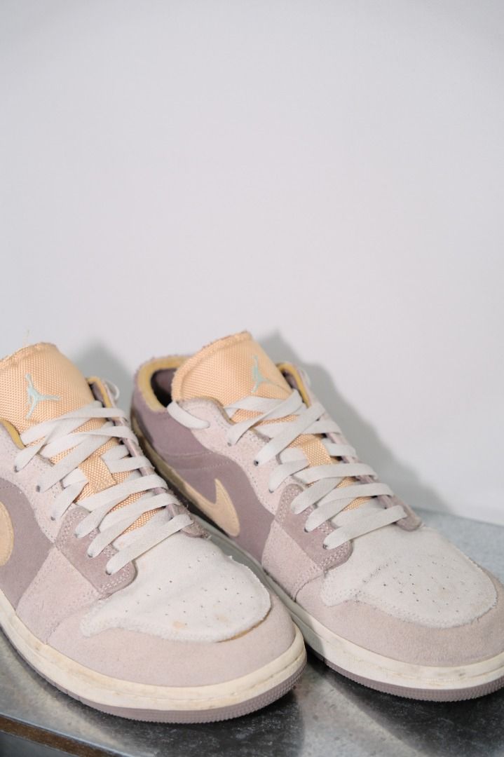 Nike Air Jordan 1 Low SE Craft (Category: Sneakers) located in Quezon City. Submitted by shopsg.co (Listing ID 1432031115, Image 2). Description: - Air Jordan 1 Low SE Craft Taupe - Suede upper - Size tag visible in photos - Bought in Malaysia - Issue: No Box, with stains, needs a bit of cleaning .