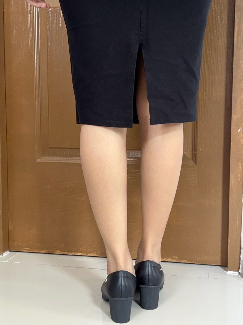Parisian Comfort Black Heels (Category: Heels) located in Pasay City. Submitted by cesioa (Listing ID 1432034193, Image 2). Description: Size 5 Used 3x (office) Non Slip Comfortable Soft Sole Can use for long standing or walk w/ Tag but NO BOX .