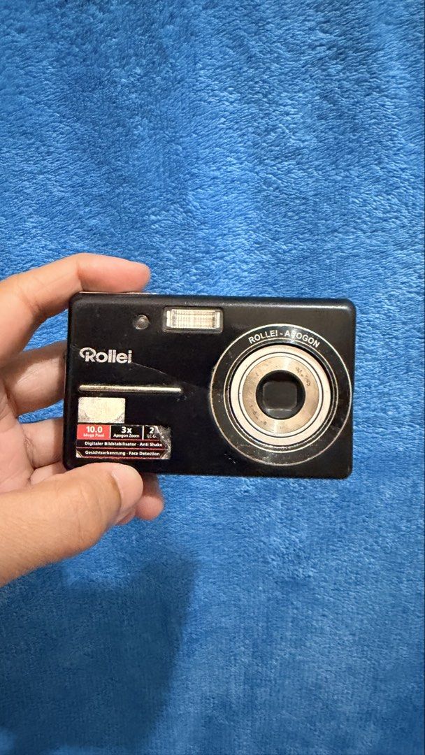 Rollei CL 110 (Category: Cameras) located in Manila. Submitted by decluttersss (Listing ID 1432000625, Image 1). Description: For parts nalang siguro, di ko sure if working eh. Di ko matandaan kasi nung time na mahilig ako sa mga camera, ngayon nawalan na ng gana. Buy at your own risk. .