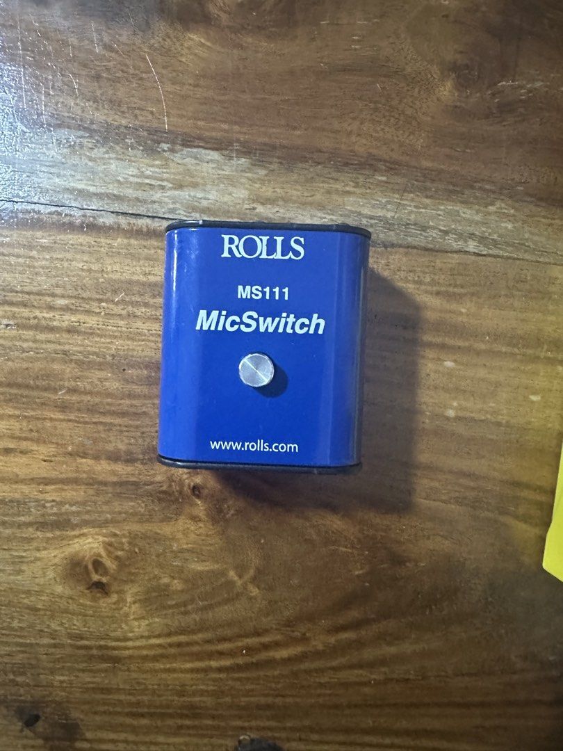 Rolls MS111 MicSwitch426922090829588480