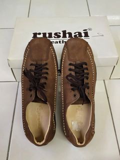 (Category: ) located in . Submitted by yee2wardrobe (Listing ID 1432103675, Image 1). Description: .