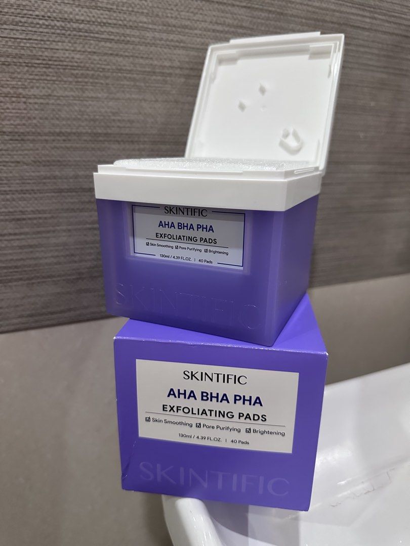 Skintific AHA BHA PHA Exfoliating pads (Category: Face Care) located in Manila. Submitted by chamwel (Listing ID 1432099605, Image 3). Description: Sealed, never been used. Hindi palapede for my teenager daughter..
