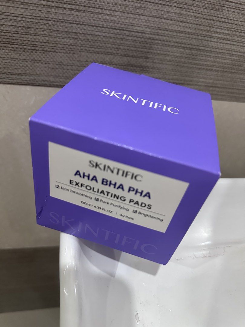 Skintific AHA BHA PHA Exfoliating pads (Category: Face Care) located in Manila. Submitted by chamwel (Listing ID 1432099605, Image 2). Description: Sealed, never been used. Hindi palapede for my teenager daughter..