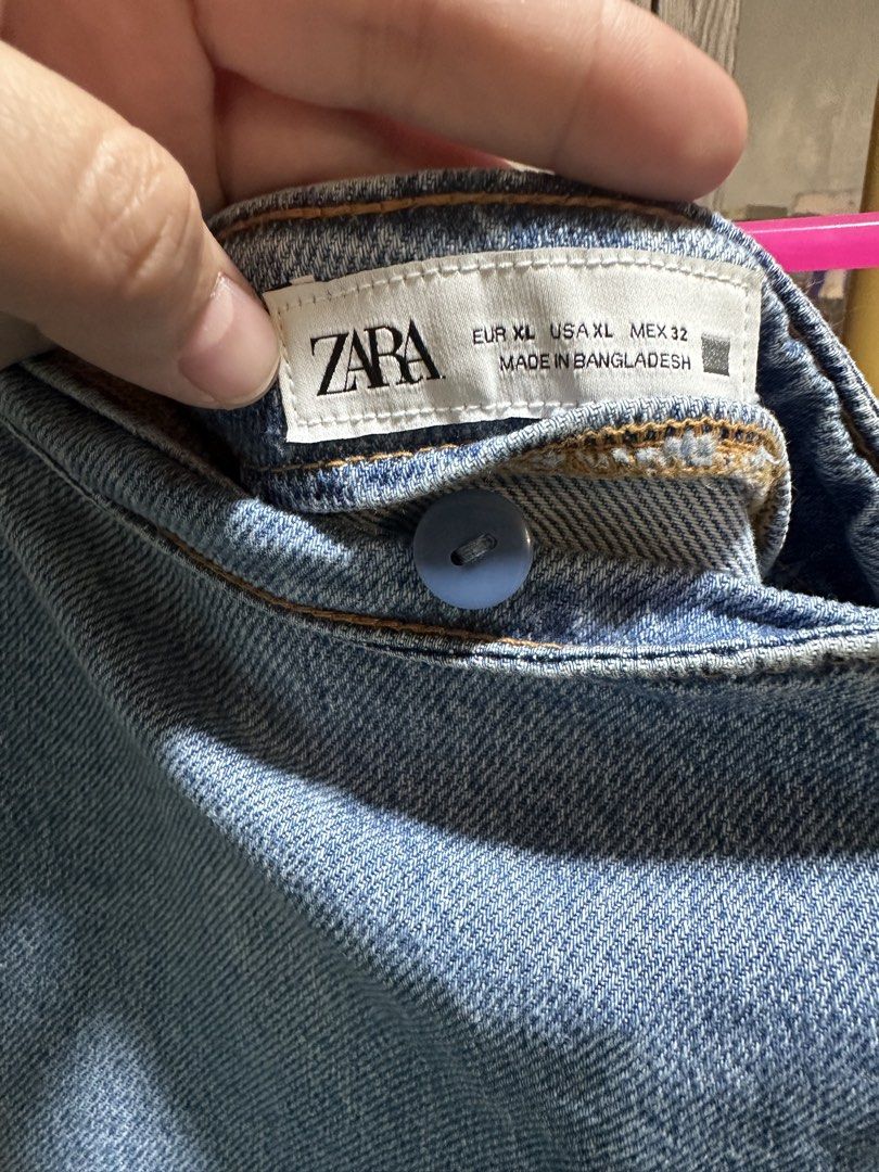 Skirt from Zara (Category: Skirts) located in Davao. Submitted by doc-riz (Listing ID 1432022729, Image 3). Description: ✨ Skirt from Zara ✔️Size: XL on tag (Size 34) ✔️Used once ✔️₱1000 (2500+ in stores) .