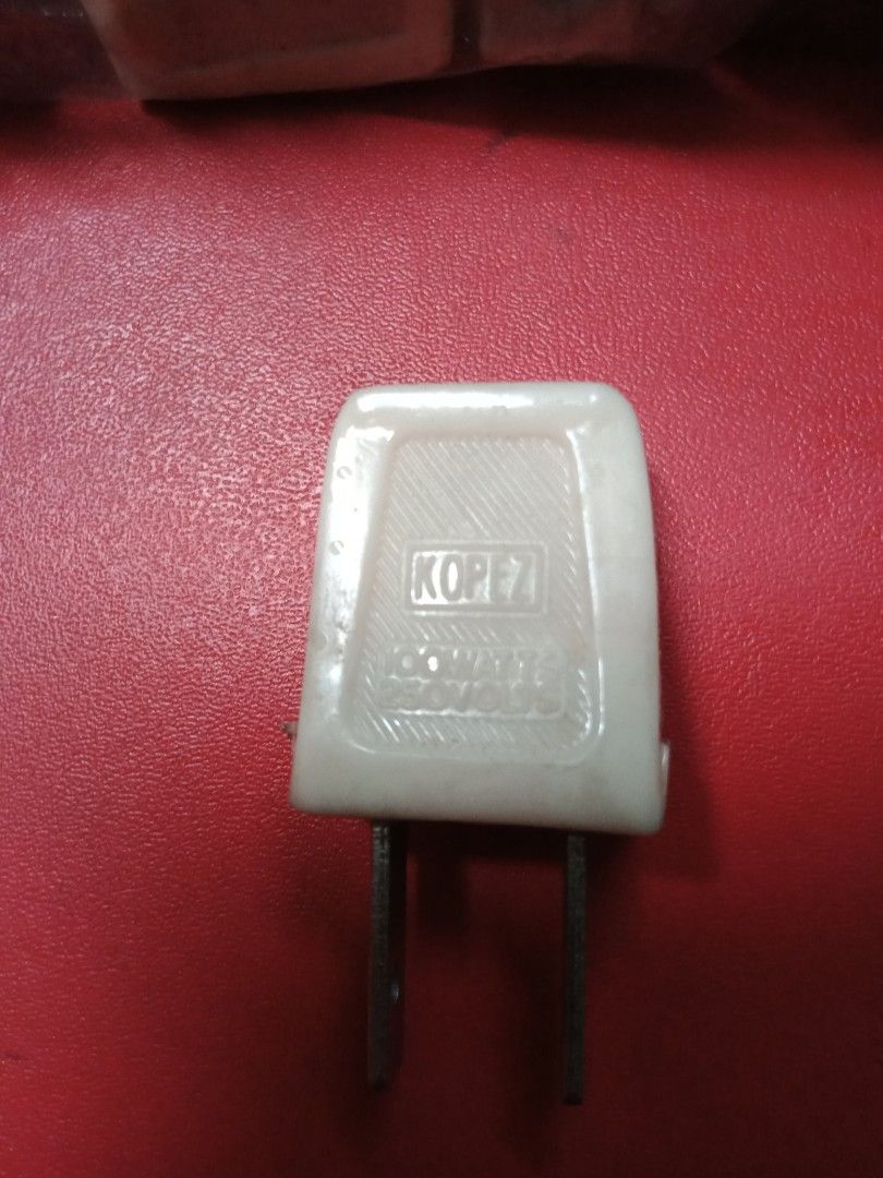 Socket Plug (Category: Looking For) located in Manila. Submitted by carlyn5 (Listing ID 1432161973, Image 1). Description: plastic plug kopez brand 100w 250 volts.