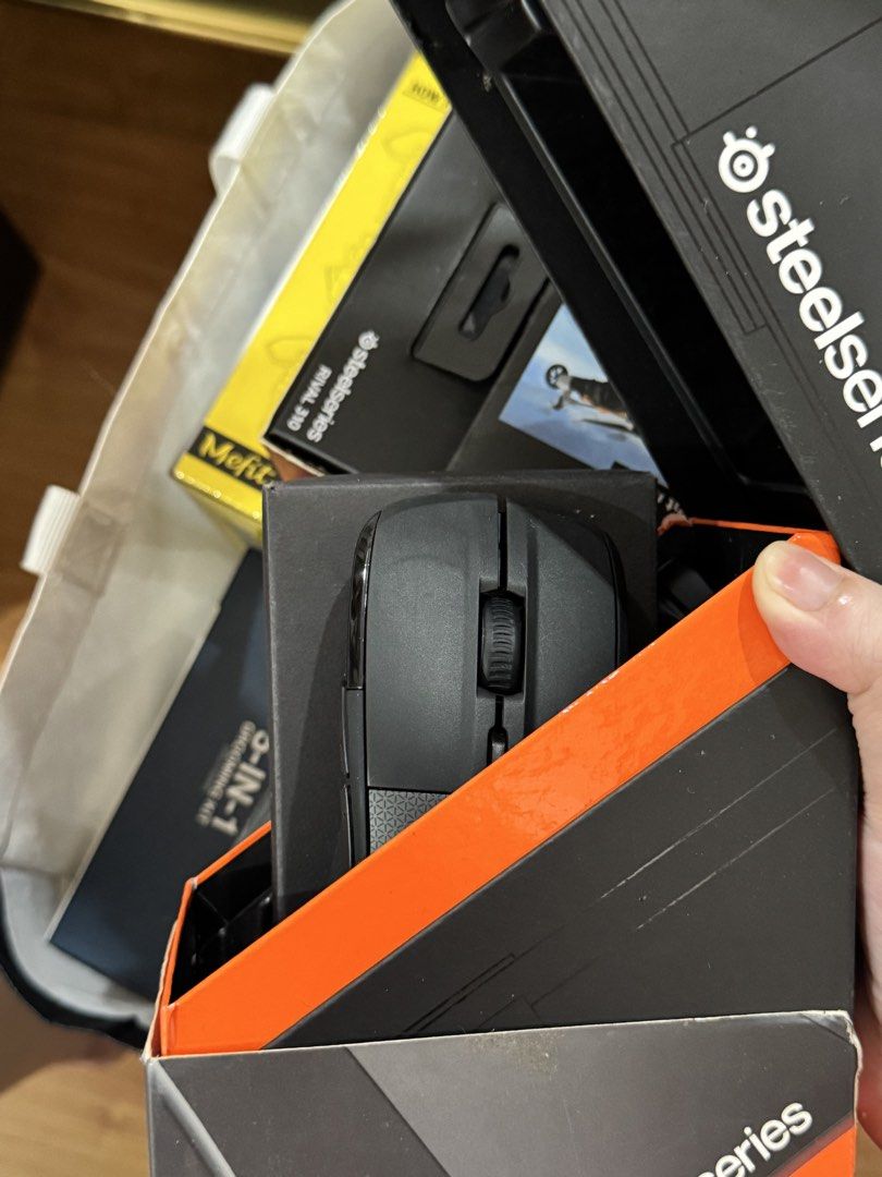 SteelSeries Rival 700 Gaming Mouse (Category: Mouse & Mousepads) located in Manila. Submitted by rickyspade (Listing ID 1432122733, Image 2). Description: - SteelSeries Rival 700 gaming mouse - Features: - OLED display - Tactile alerts - Prism RGB illumination - Compatible with Windows and Mac - Includes original box.