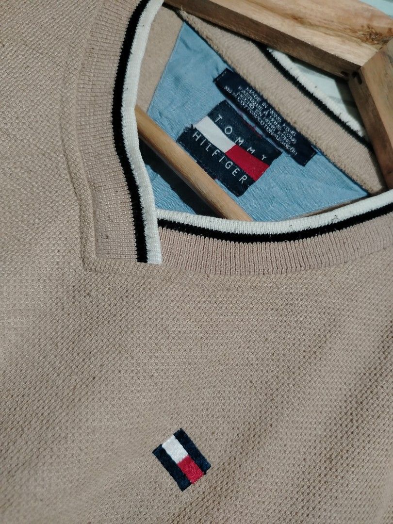 TOMMY HILFIGER KNITTED BROWN SHIRT (Category: Tshirts & Polo Shirts ) located in Mabalacat. Submitted by avathrifter (Listing ID 1432177948, Image 2). Description: EXCELLENT CONDITION GOOD AS NEW 9.5/10 COLOR RATE MEDIUM TO LARGE 20 WIDTH / 27 LENGTH REMOVABLE LINTS MOP - GCASH COURIER - J&T UNLI VIDEO CALL UNLI VOUCH MABALACAT , PAMPANGA 📍 📍 REMINDERS Please read the item details before purchasing. Color may vary due to lighting. These items a
