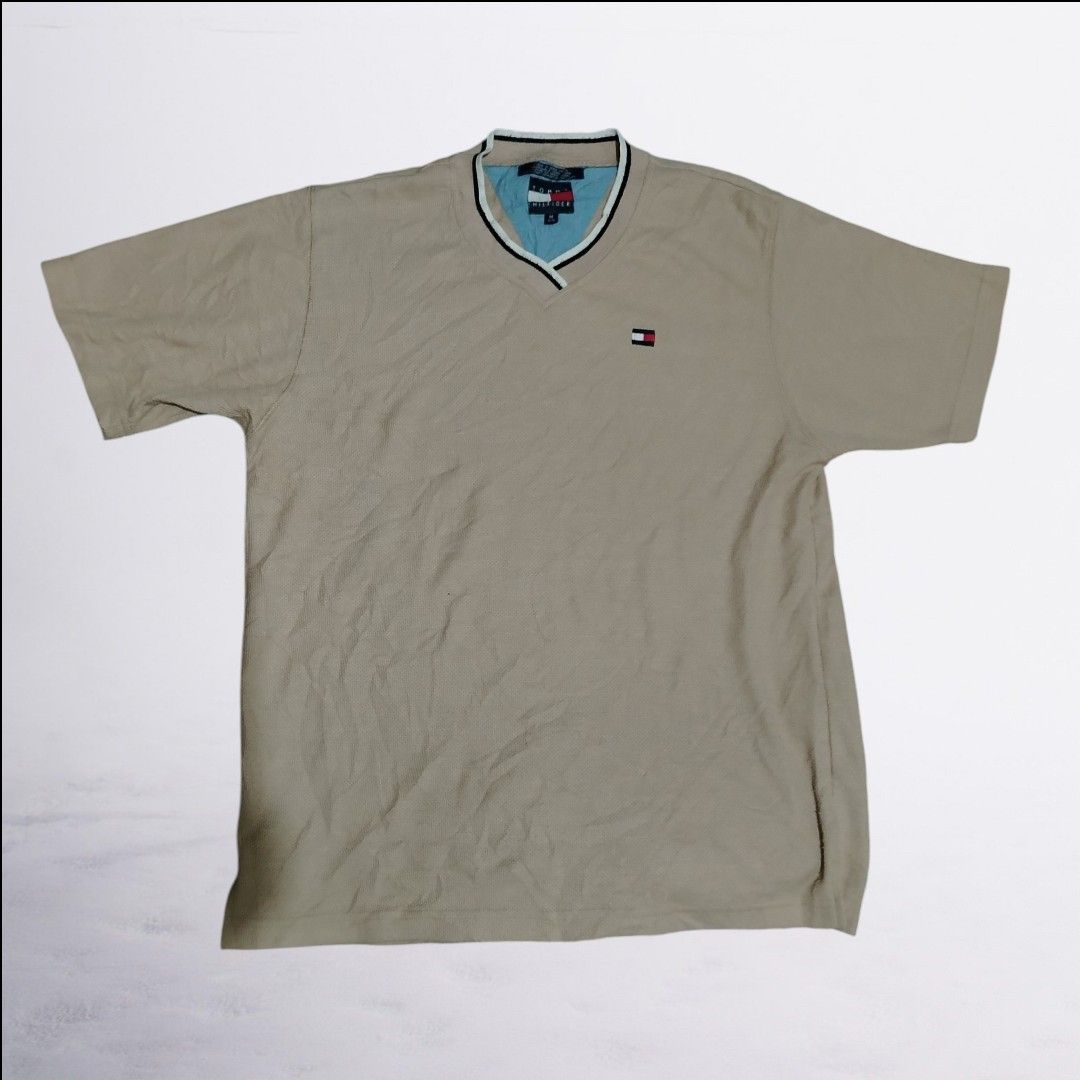 TOMMY HILFIGER KNITTED BROWN SHIRT (Category: Tshirts & Polo Shirts ) located in Mabalacat. Submitted by avathrifter (Listing ID 1432177948, Image 1). Description: EXCELLENT CONDITION GOOD AS NEW 9.5/10 COLOR RATE MEDIUM TO LARGE 20 WIDTH / 27 LENGTH REMOVABLE LINTS MOP - GCASH COURIER - J&T UNLI VIDEO CALL UNLI VOUCH MABALACAT , PAMPANGA 📍 📍 REMINDERS Please read the item details before purchasing. Color may vary due to lighting. These items a