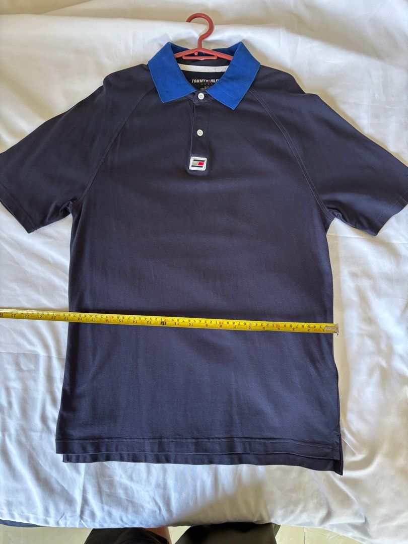Tommy hilfiger polo shirt (Category: Tshirts & Polo Shirts ) located in San Ildefonso. Submitted by PatchAdamss (Listing ID 1432076155, Image 1). Description: For sale! Tommy hilfiger polo shirt Navy blue Used once! 10/10 condition Like new!.