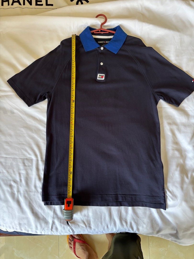 Tommy hilfiger polo shirt (Category: Tshirts & Polo Shirts ) located in San Ildefonso. Submitted by PatchAdamss (Listing ID 1432076155, Image 2). Description: For sale! Tommy hilfiger polo shirt Navy blue Used once! 10/10 condition Like new!.