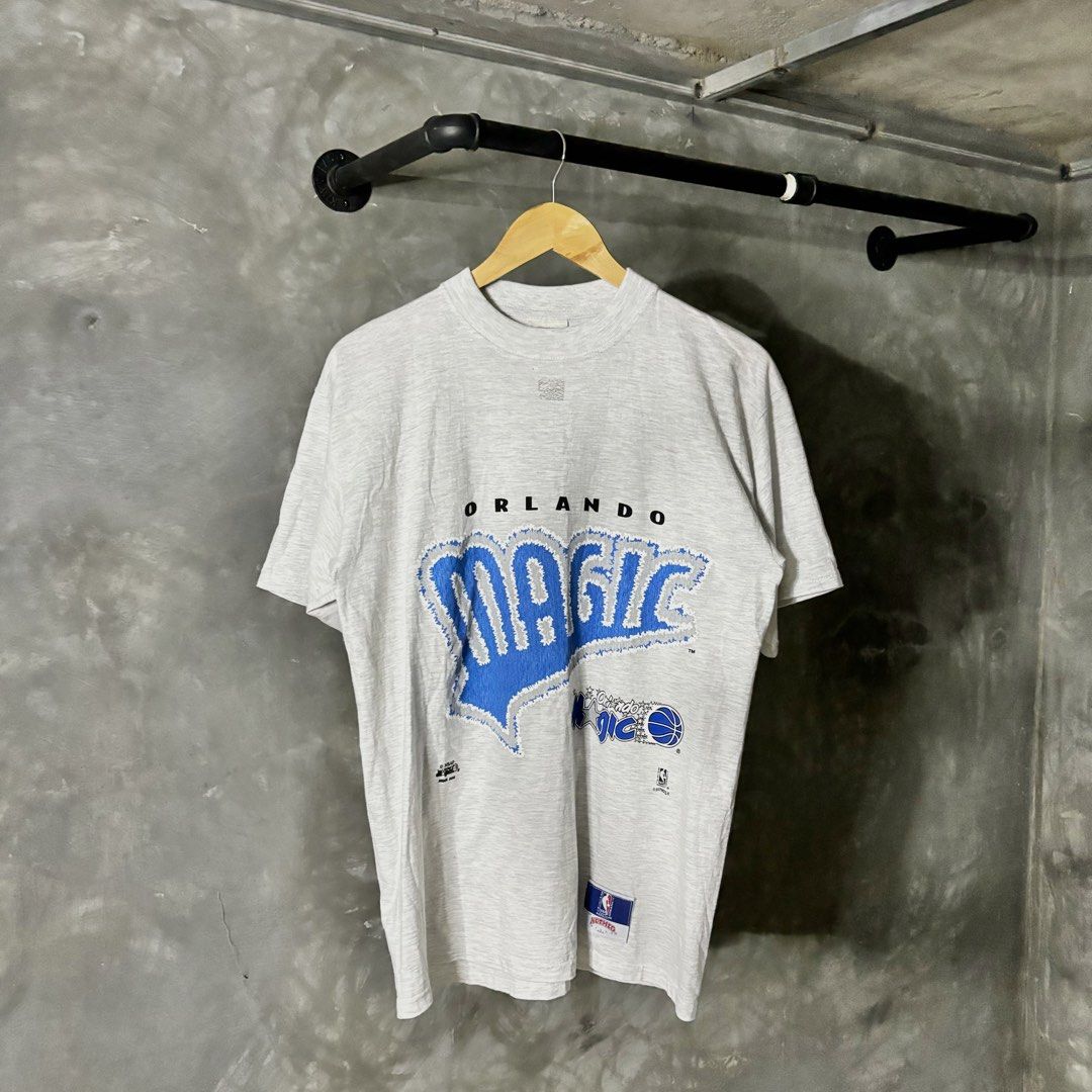 Vintage Orlando Magic nutmeg shirt (Category: Formal Shirts) located in Bambang. Submitted by heats777 (Listing ID 1432182172, Image 1). Description: Condition: 9.5/10 Issue: None Size: M on tag Dimension: W 20 L 28 🏷️ 880 + sf.