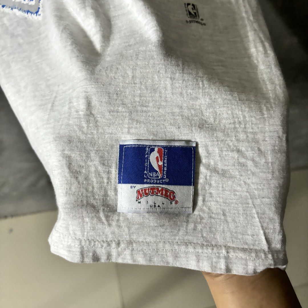 Vintage Orlando Magic nutmeg shirt (Category: Formal Shirts) located in Bambang. Submitted by heats777 (Listing ID 1432182172, Image 3). Description: Condition: 9.5/10 Issue: None Size: M on tag Dimension: W 20 L 28 🏷️ 880 + sf.