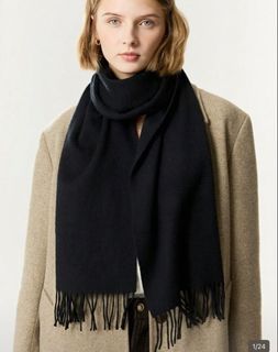 (Category: ) located in . Submitted by jdc.closet09 (Listing ID 1432098452, Image 1). Description: .