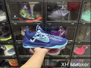 由 xh._.sneakers (刊登 ID 1432182362，圖片 1) 提交，位於 的 (類別：)，說明：。