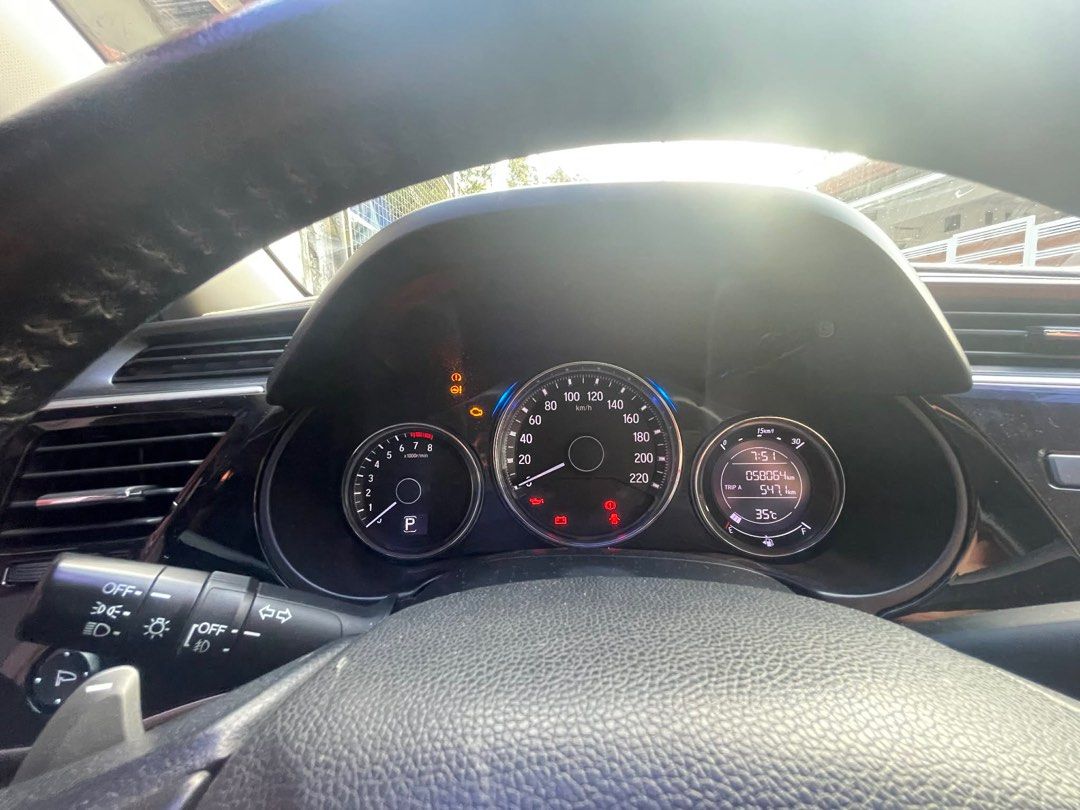 2019 honda city vx navi (Category: Other Automotive Parts and Accessories) located in Quezon City. Submitted by markzion21 (Listing ID 1432300181, Image 2). Description: 2019 honda city vx navi top of the line Matic Manual booklet Rfid Mags Leather seats Registered. owner seller ending plate 6 Complete papers Loc qc Negotiable.