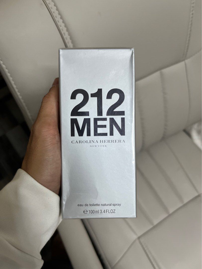 212 MEN✨ (Category: Sanitary Hygiene) located in Iloilo. Submitted by anonymous_ph (Listing ID 1432371673, Image 1). Description: 212 MEN✨ 100ML FACTORY SEALED w/ BOX 📍MALL PULL OUT .