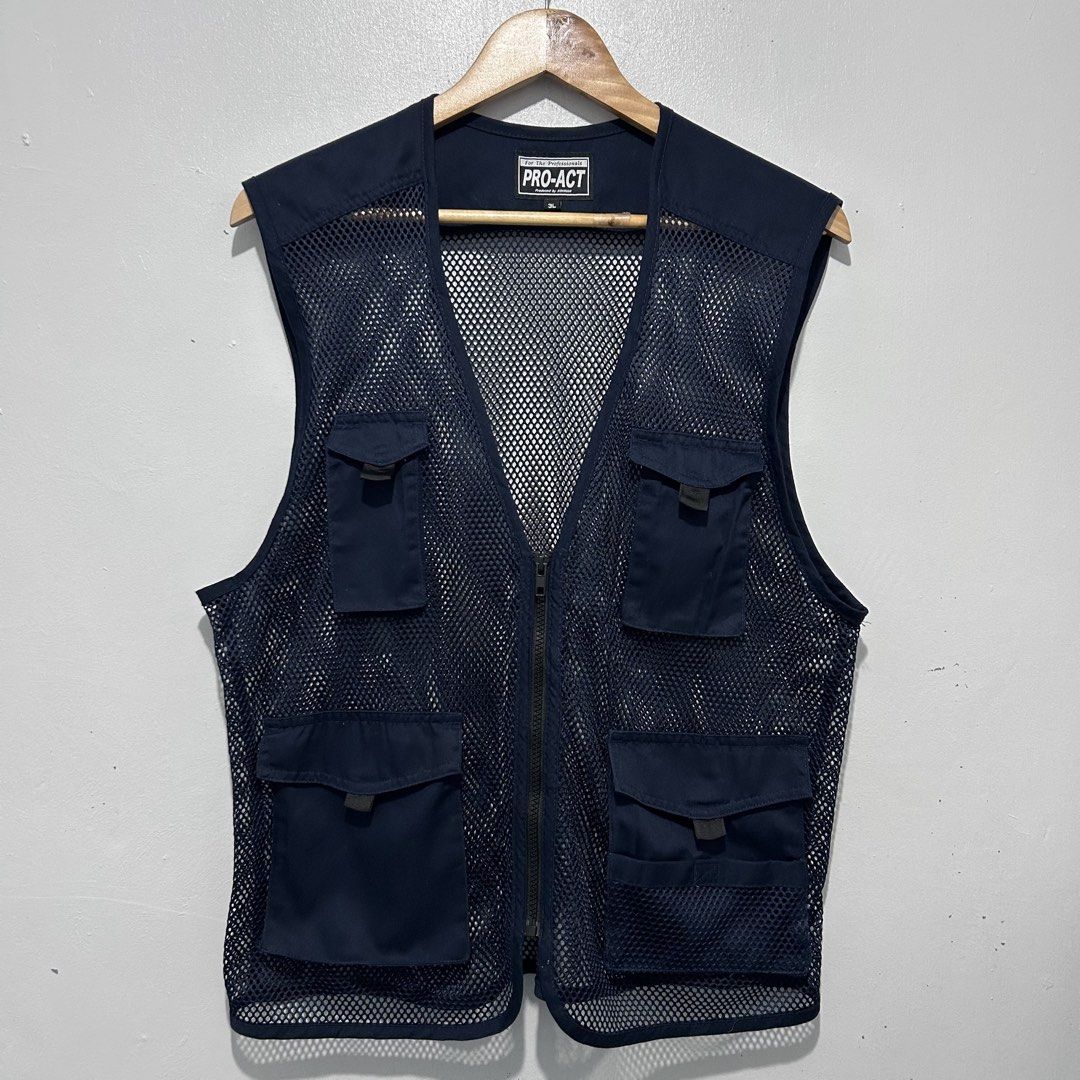 🚹 PRO-ACT MENS MESH VEST (Category: Vests) located in Baguio. Submitted by WEAROLD (Listing ID 1432343163, Image 3). Description: 🚹 PRO-ACT MENS MESH VEST •excellent •22.5W x 26L •large 🏷️380 RULES & POLICY •pls refer to measurements for fit (pit to pit | shoulder to hem) •limit your expectations mostly are thrifted/used •first to dm will get the item •No return & exchange policy (details are posted) •No refund •payment first | no cod | no shp
